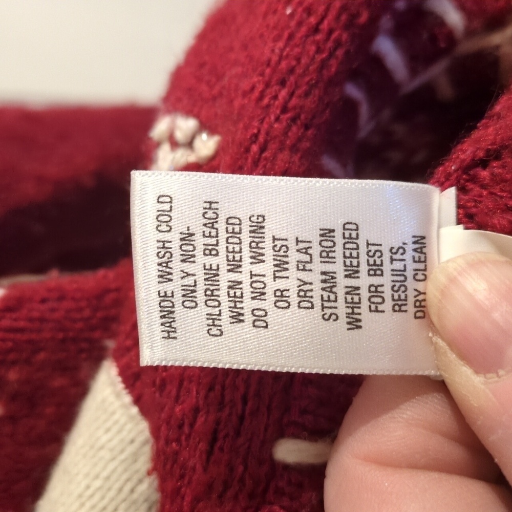 Stay Cozy and Chic with Croft & Barrow's Winter Polar Bear Fair Isle Sweater - Picture 15 of 16
